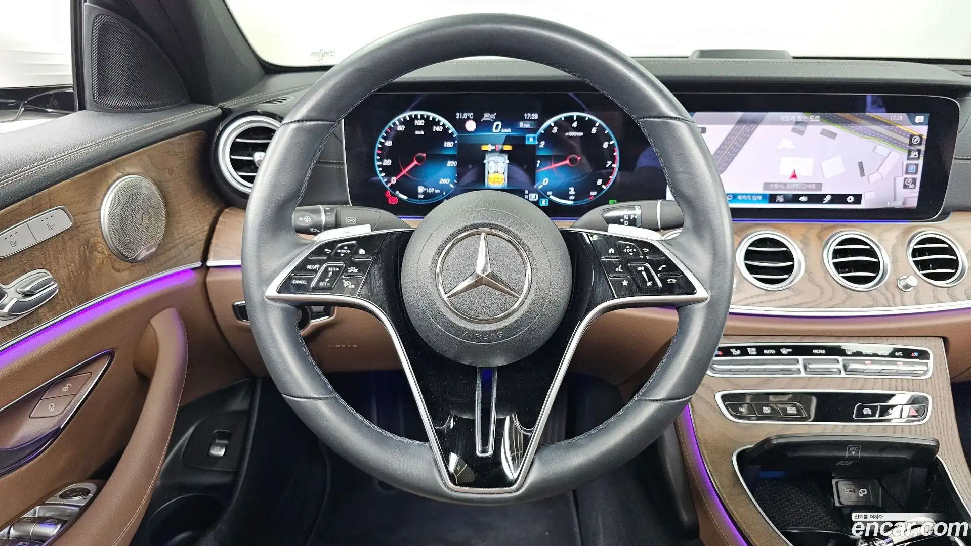 E-Class Mercedes-Benz 2021.0-OPTION-017