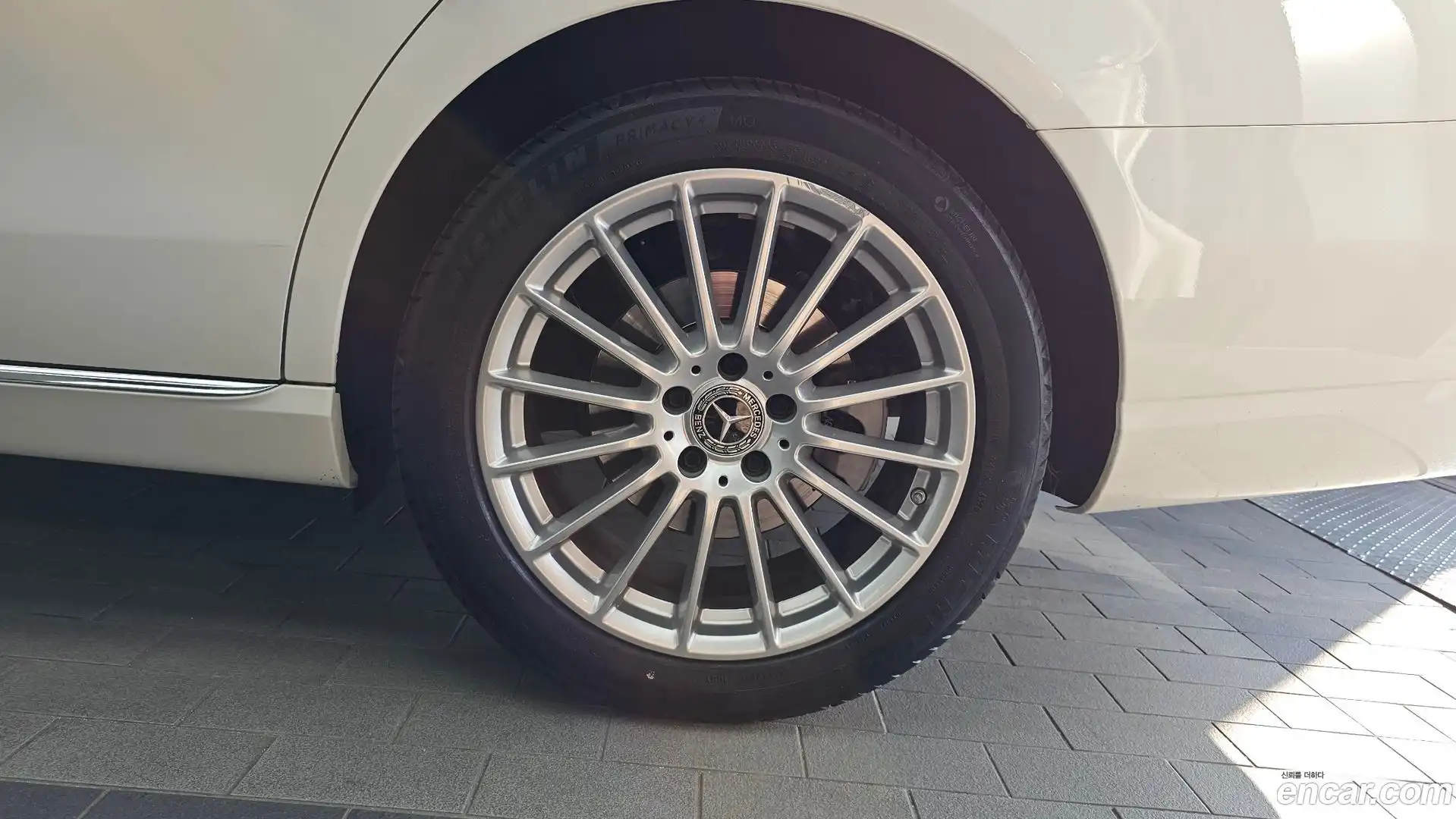E-Class Mercedes-Benz 2021.0-OUTER-031