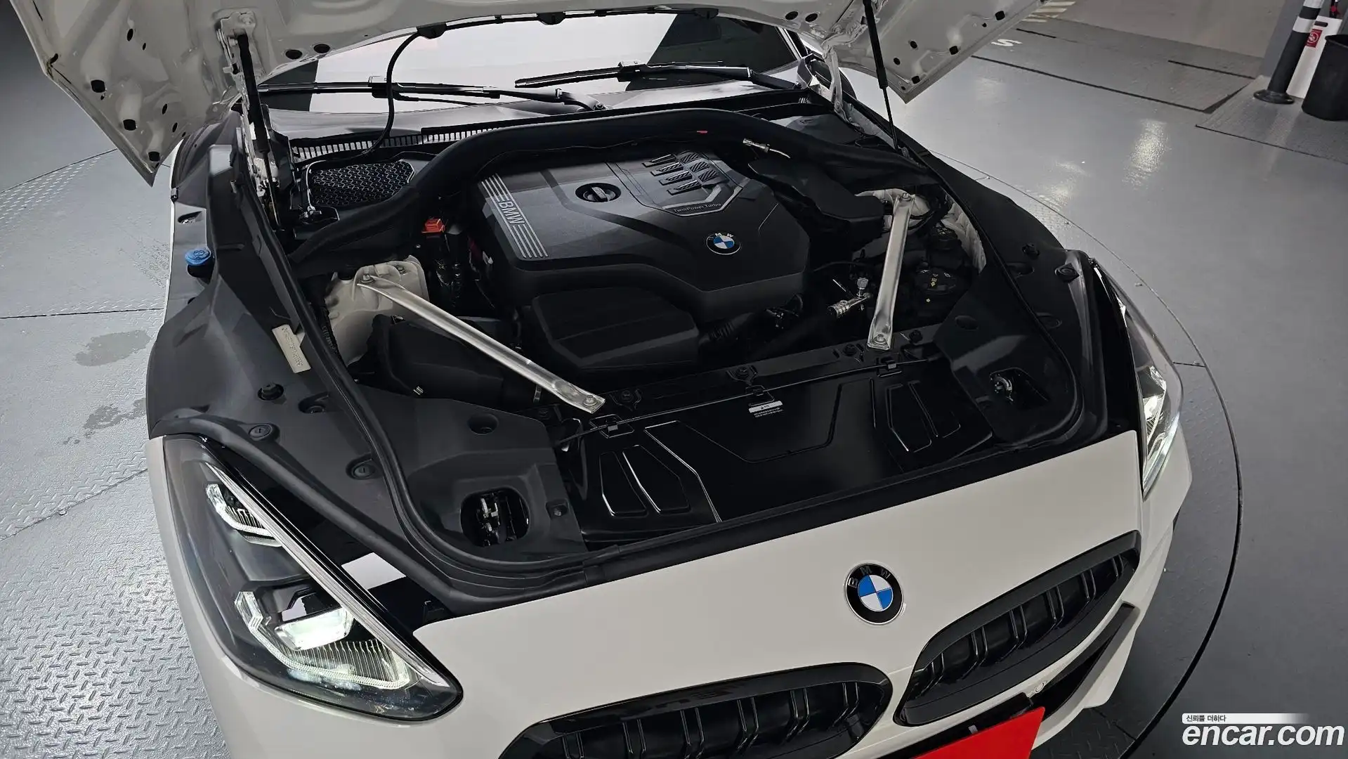 Z4 BMW 2025.7-OUTER-006