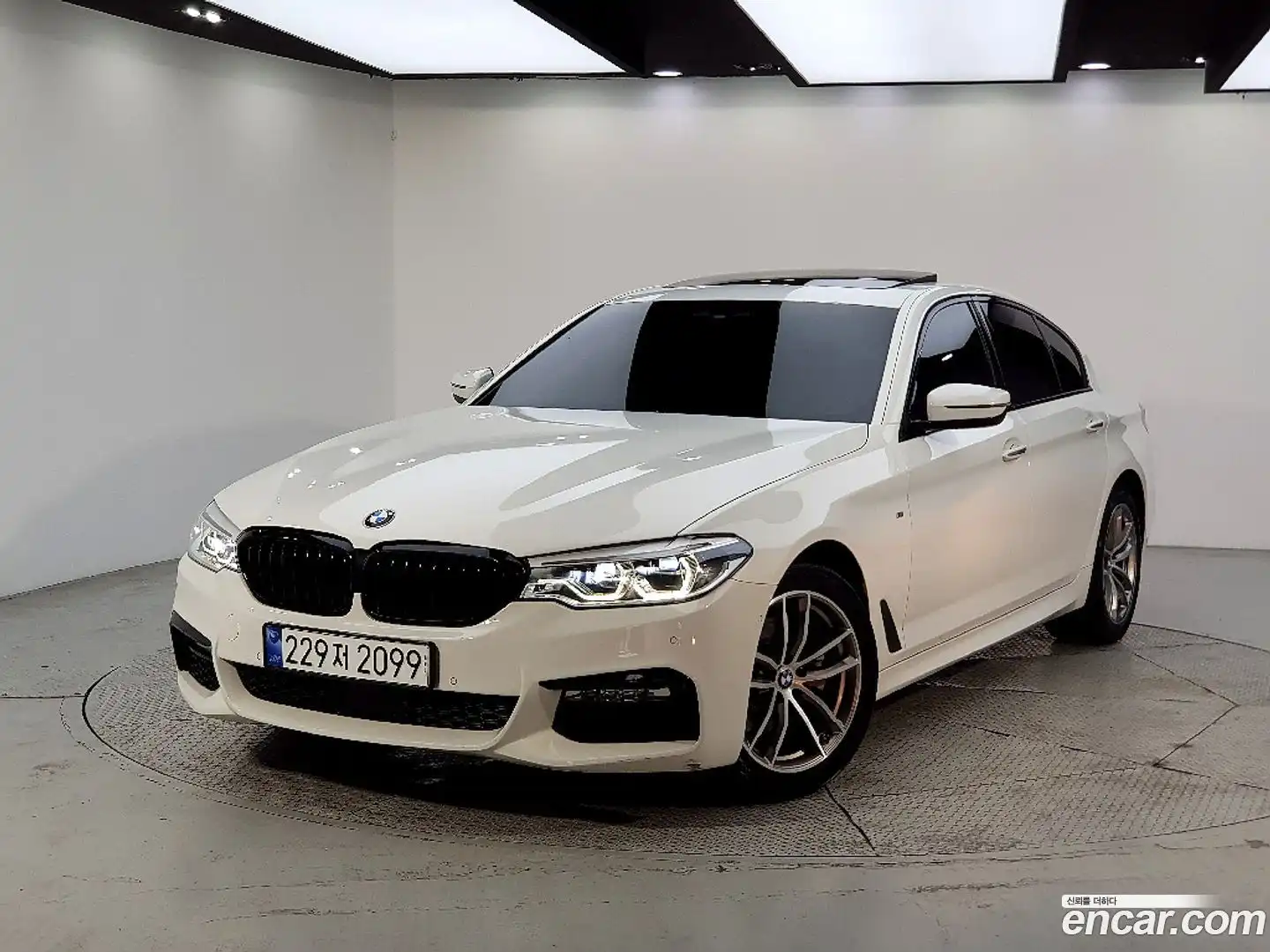 5-Series BMW 2017.7-OUTER-001