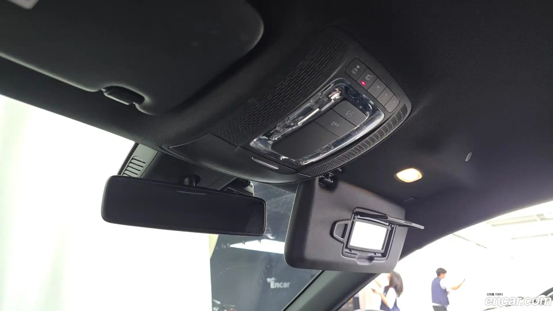 A-Class Mercedes-Benz 2020.4-OPTION-022