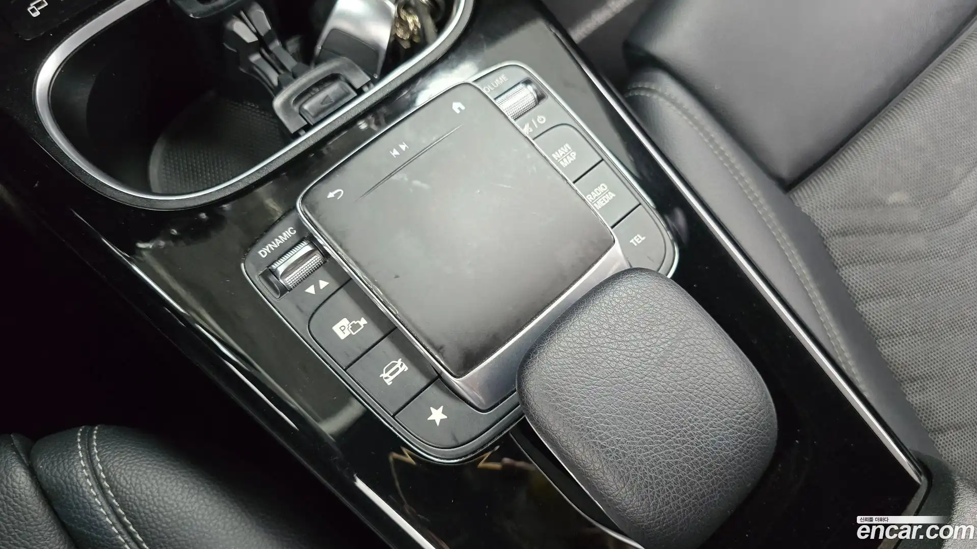 A-Class Mercedes-Benz 2020.4-OPTION-042
