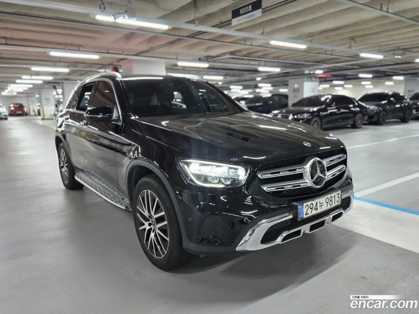 Main__Slider__Photo:GLC-Class Mercedes-Benz 2020.9-0