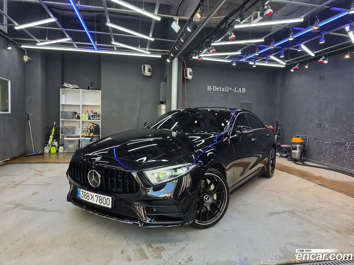 Main__Slider__Photo:CLS-Class Mercedes-Benz 2018.9-0