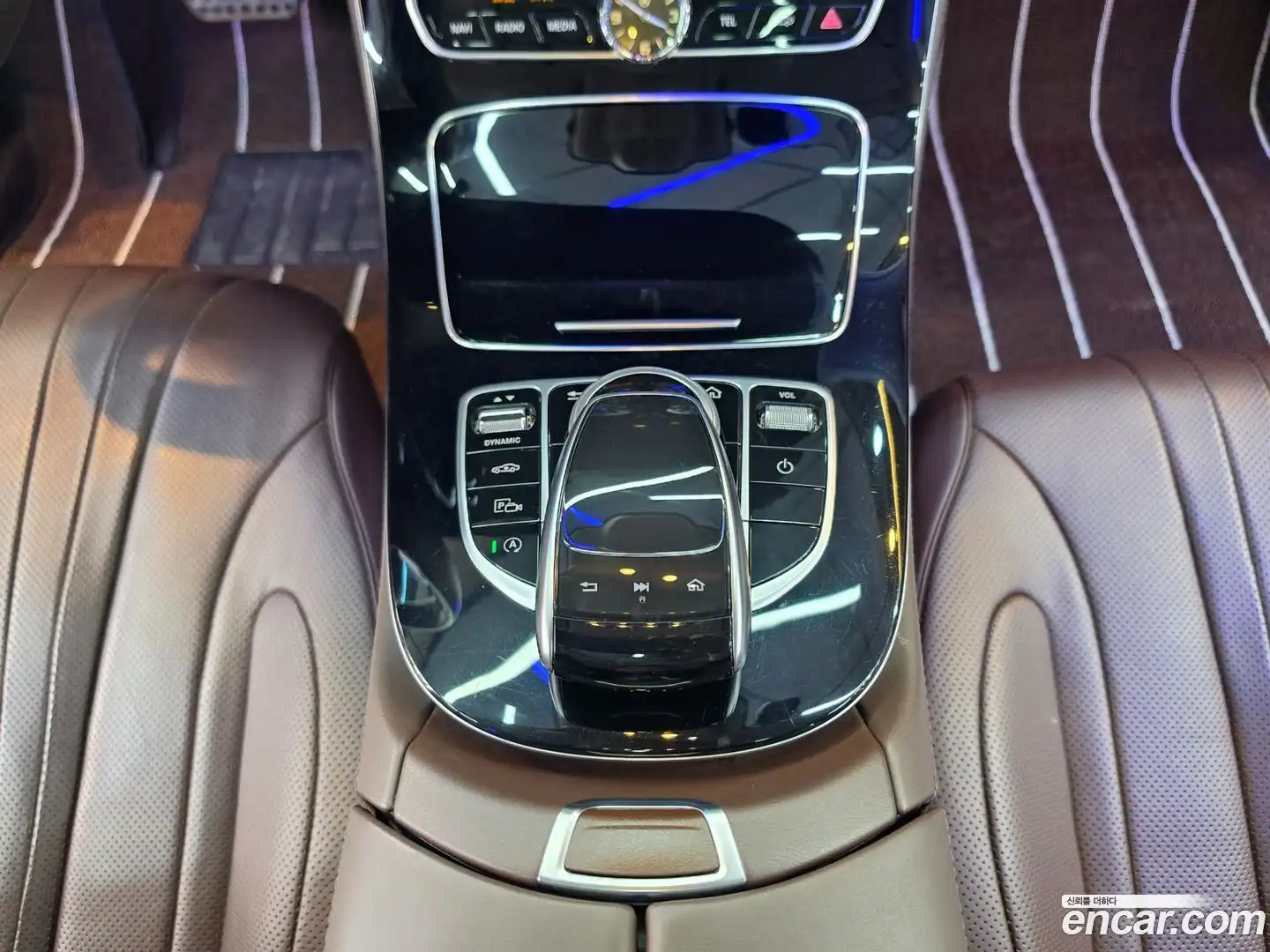 CLS-Class Mercedes-Benz 2018.9-OPTION-017