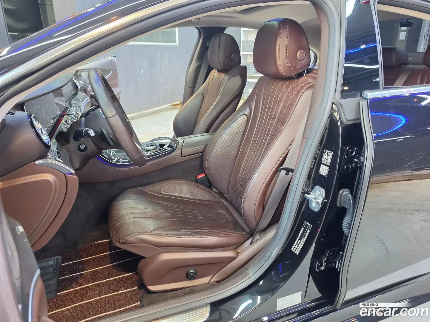 CLS-Class Mercedes-Benz 2018.9-OPTION-022