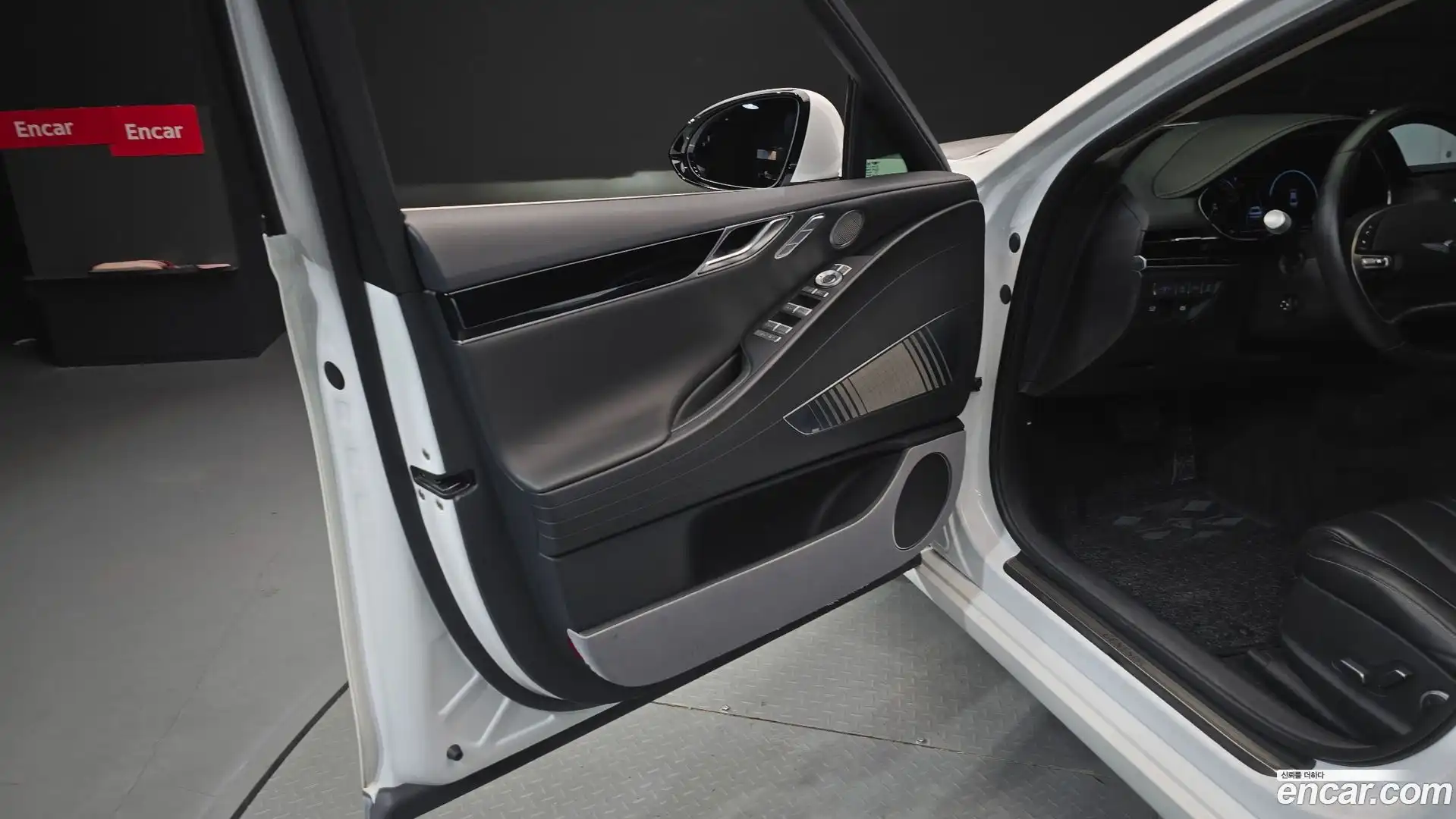 G80 Genesis 2020.7-INNER-034