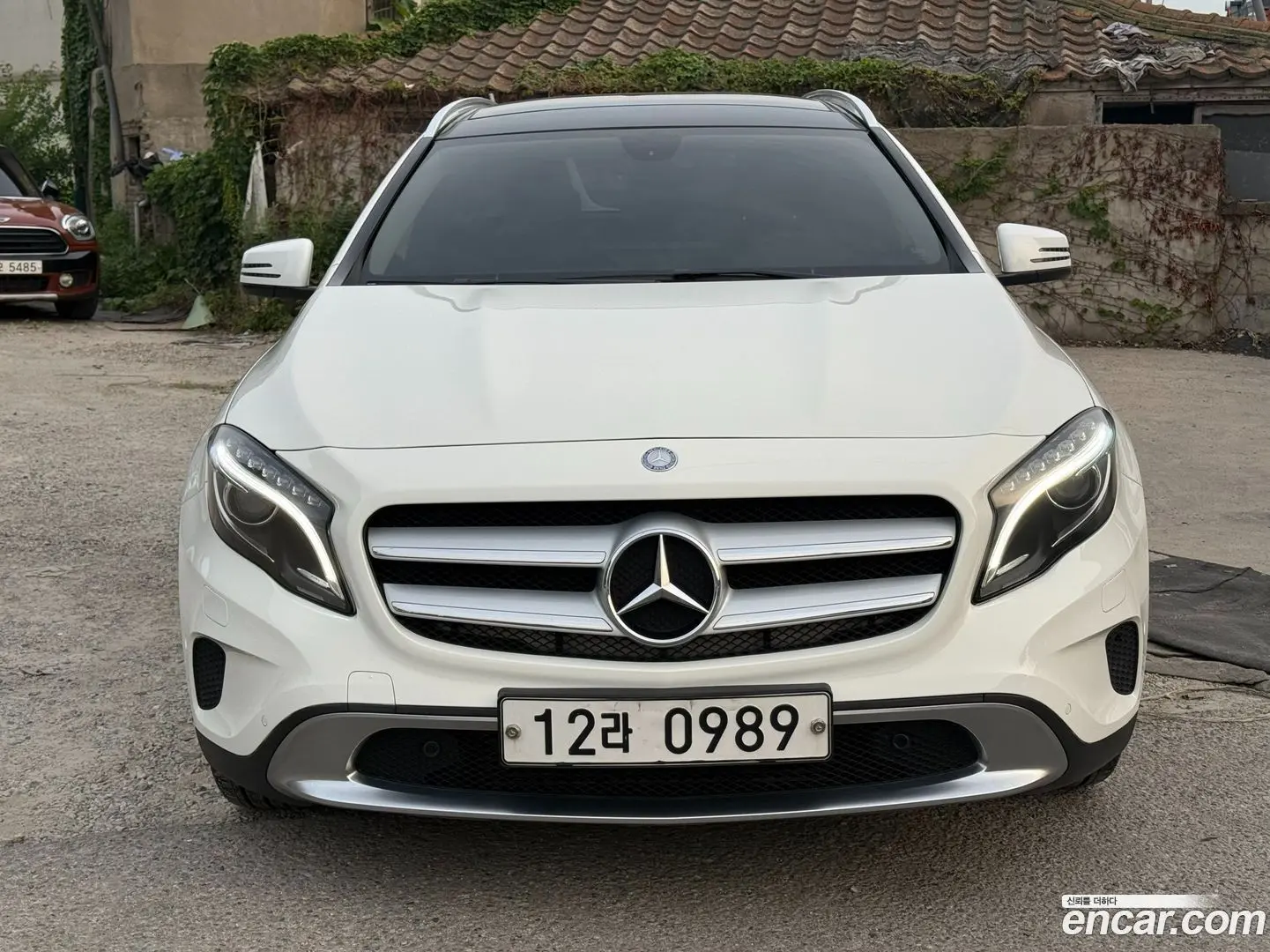 Main__Slider__Photo:GLA-Class Mercedes-Benz 2015.8-0