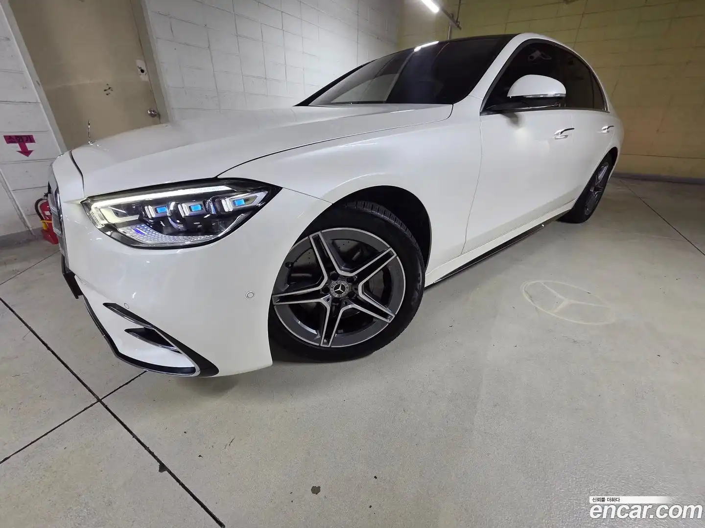 S-Class Mercedes-Benz 2022.6-OUTER-001