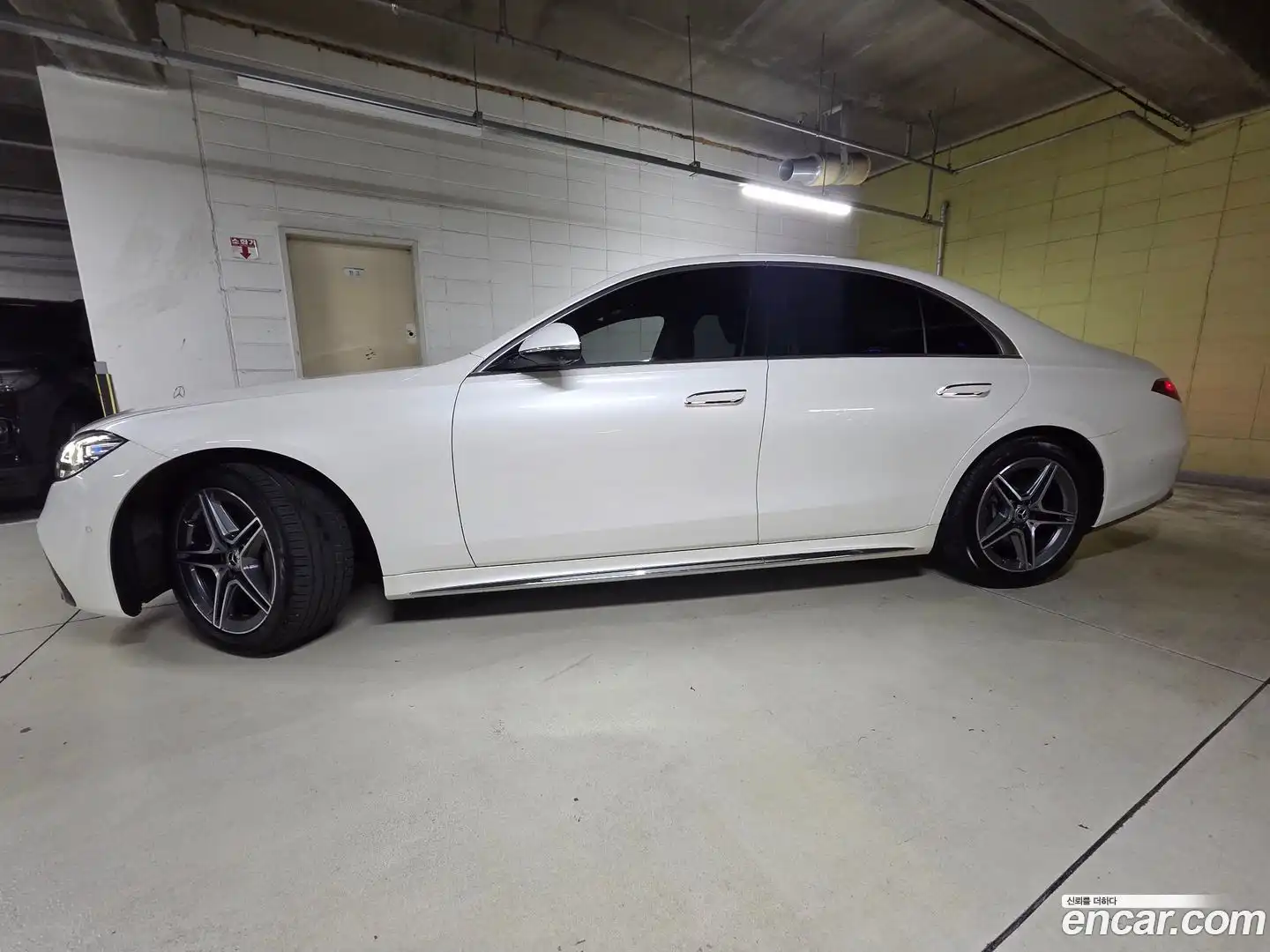 S-Class Mercedes-Benz 2022.6-INNER-010