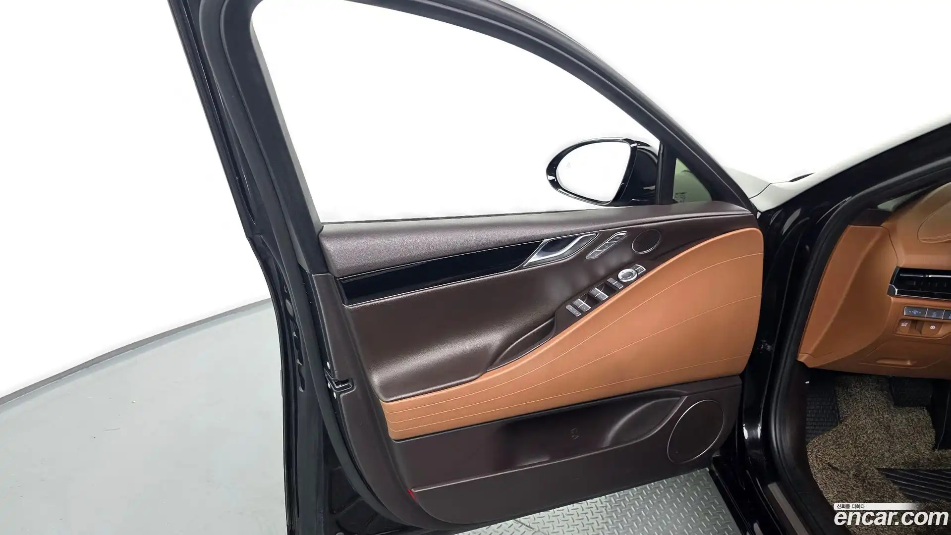 G80 Genesis 2022.6-INNER-034