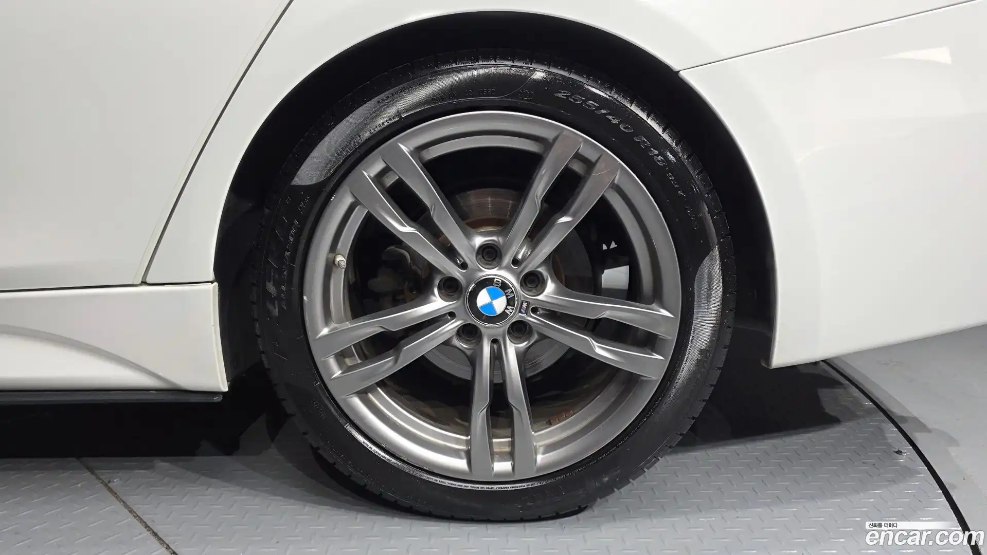 3-Series BMW 2018.4-OUTER-005