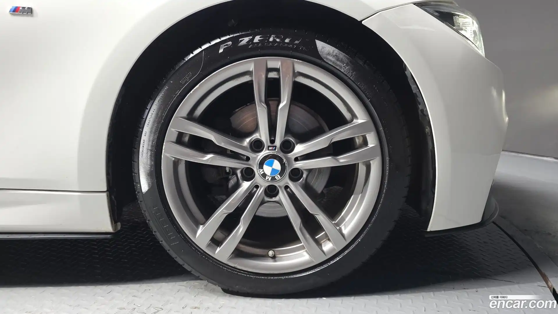 3-Series BMW 2018.4-OUTER-031
