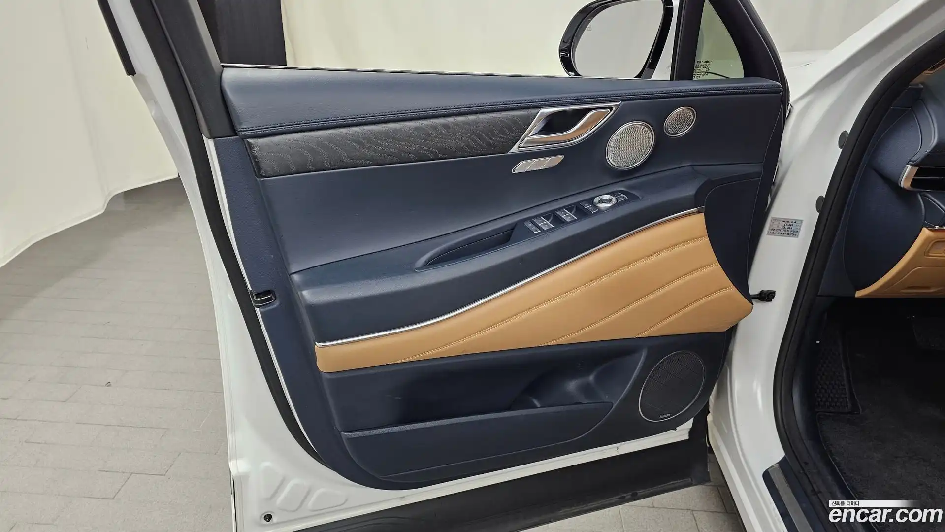 GV80 Genesis 2022.3-INNER-034