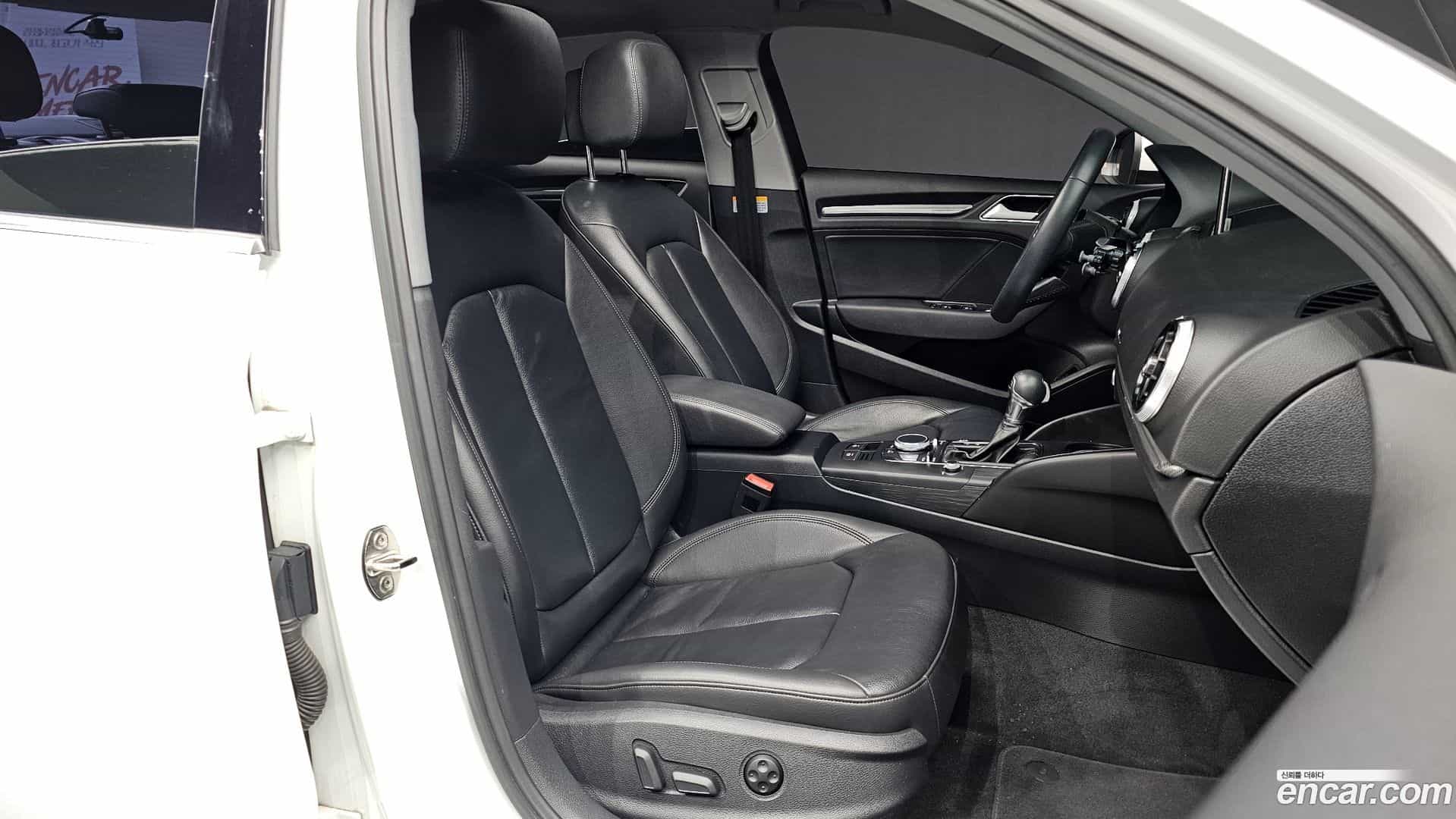 A3 Audi 2018.8-OPTION-015