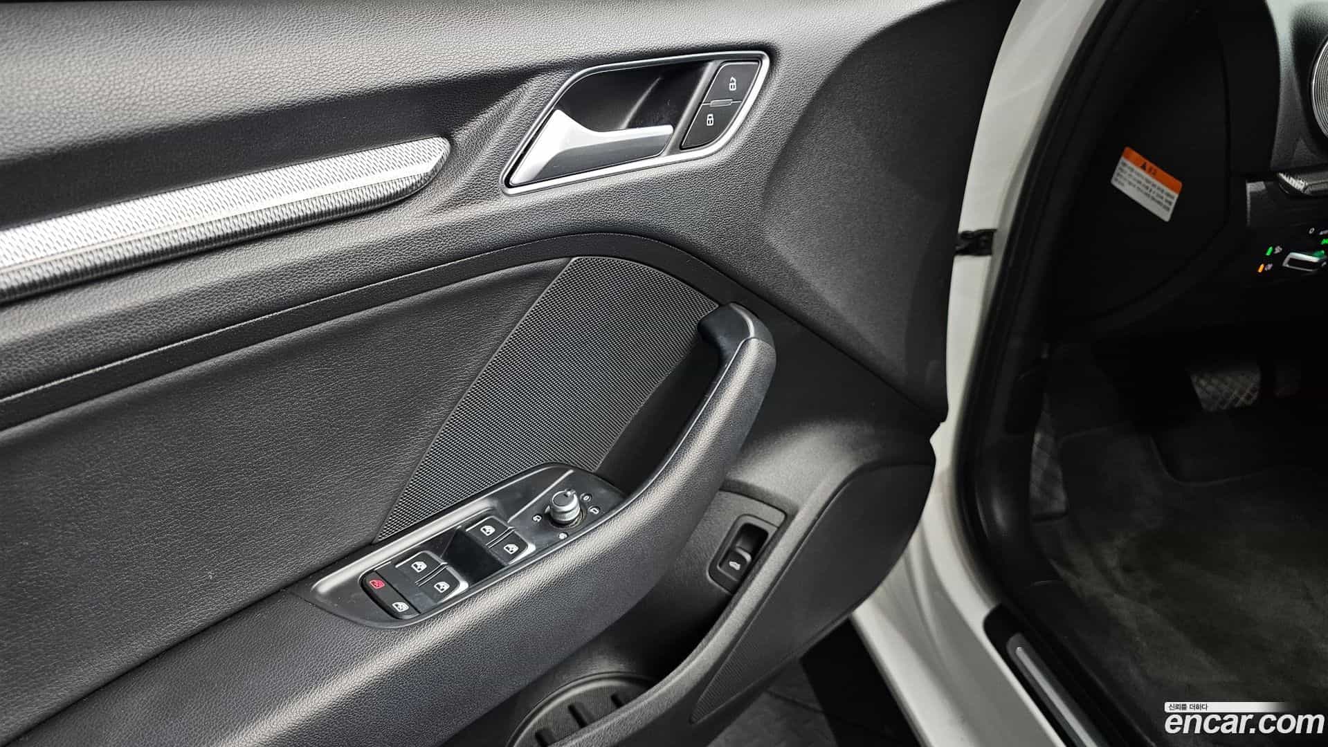 A3 Audi 2018.8-OPTION-043
