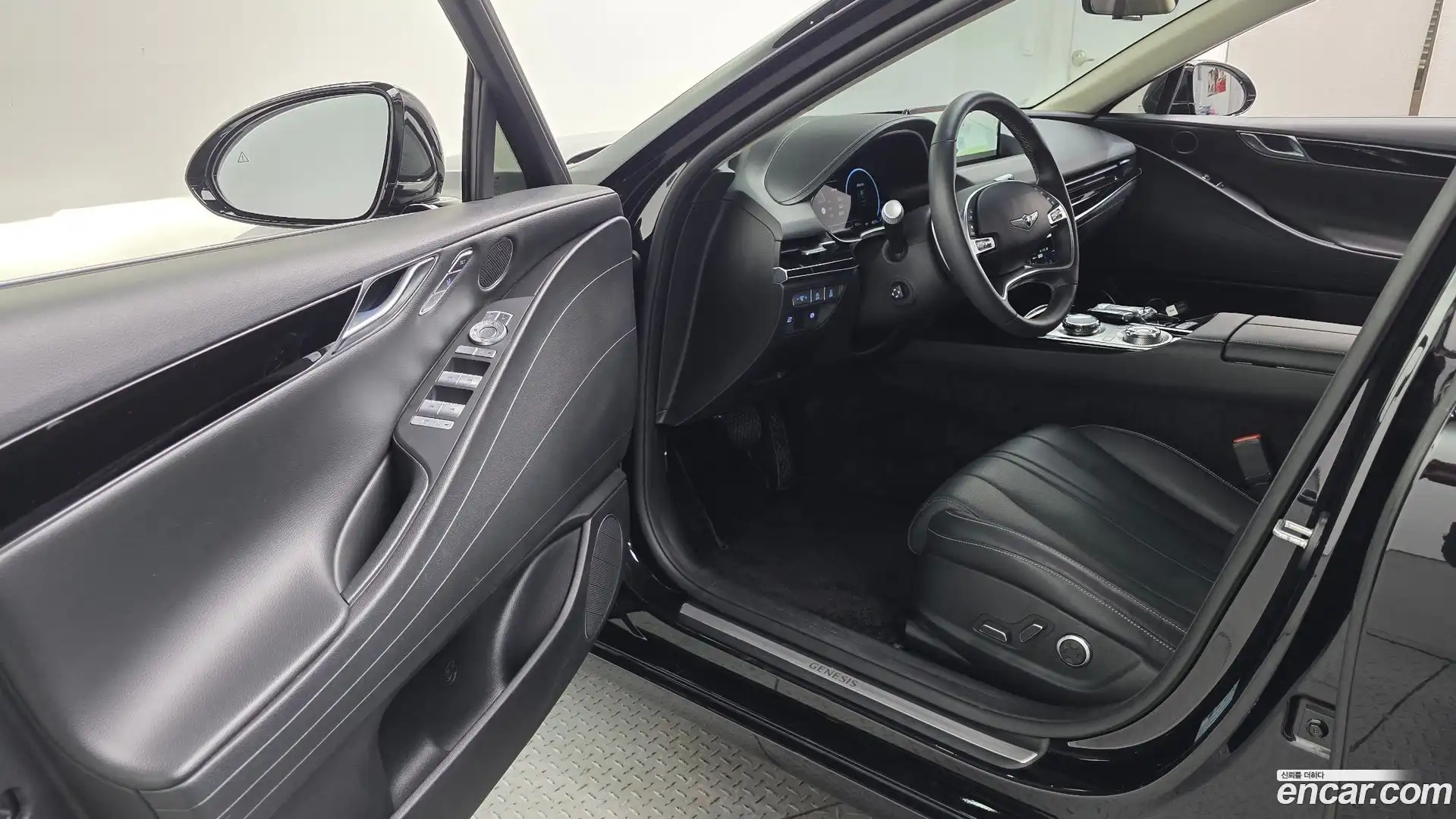 G80 Genesis 2022.11-INNER-010