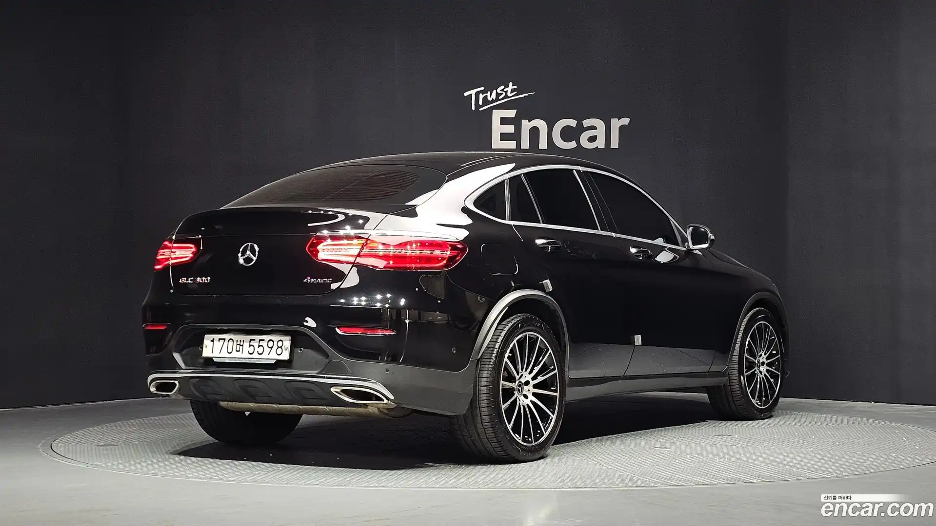 GLC-Class Mercedes-Benz 2019.8-OUTER-002