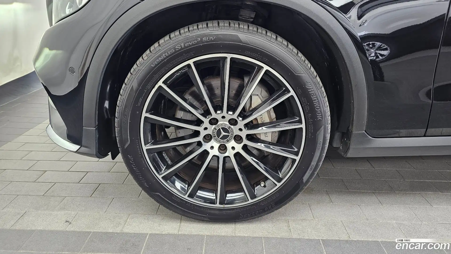 GLC-Class Mercedes-Benz 2019.8-OUTER-005