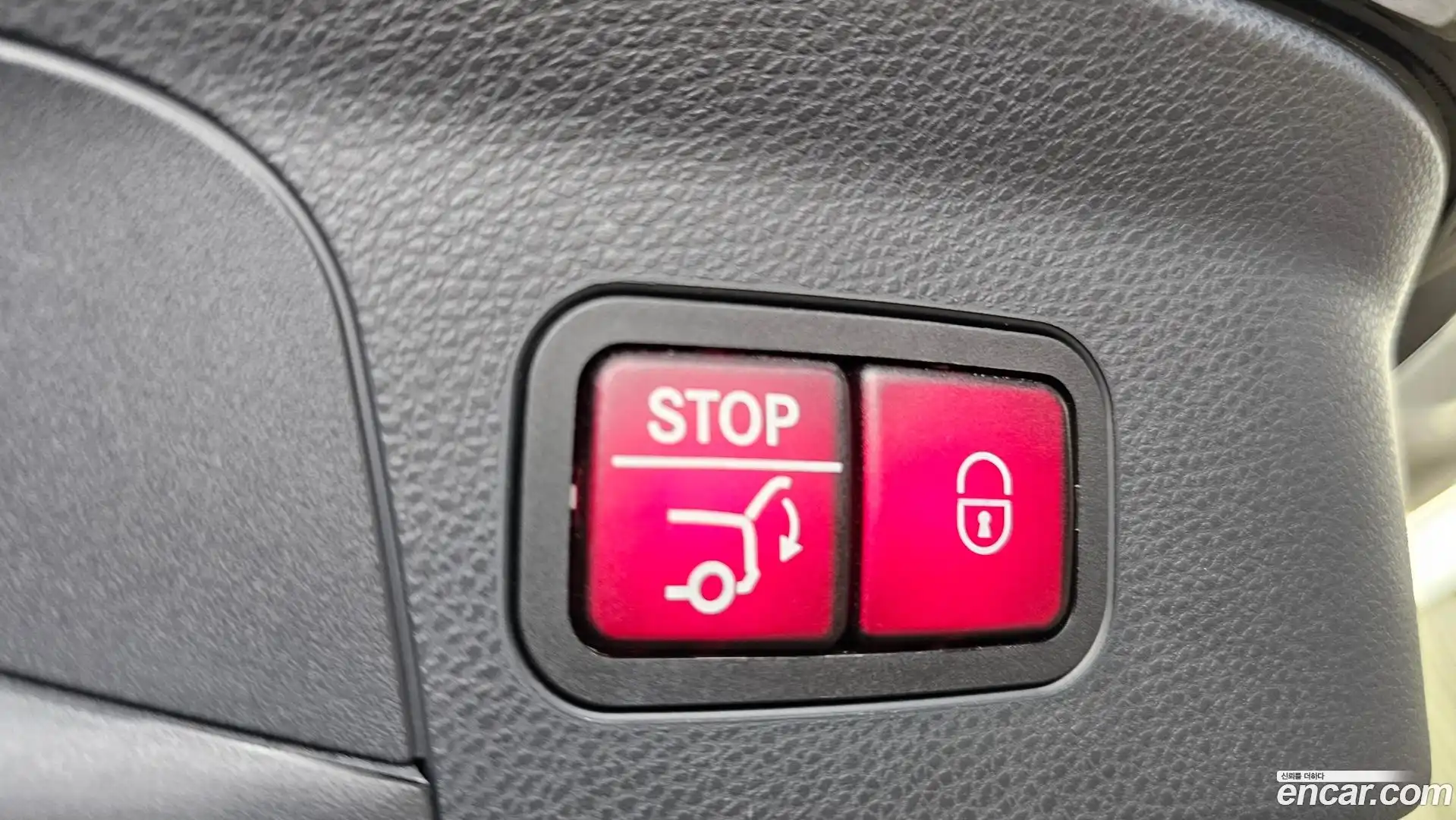 GLC-Class Mercedes-Benz 2019.8-OPTION-041