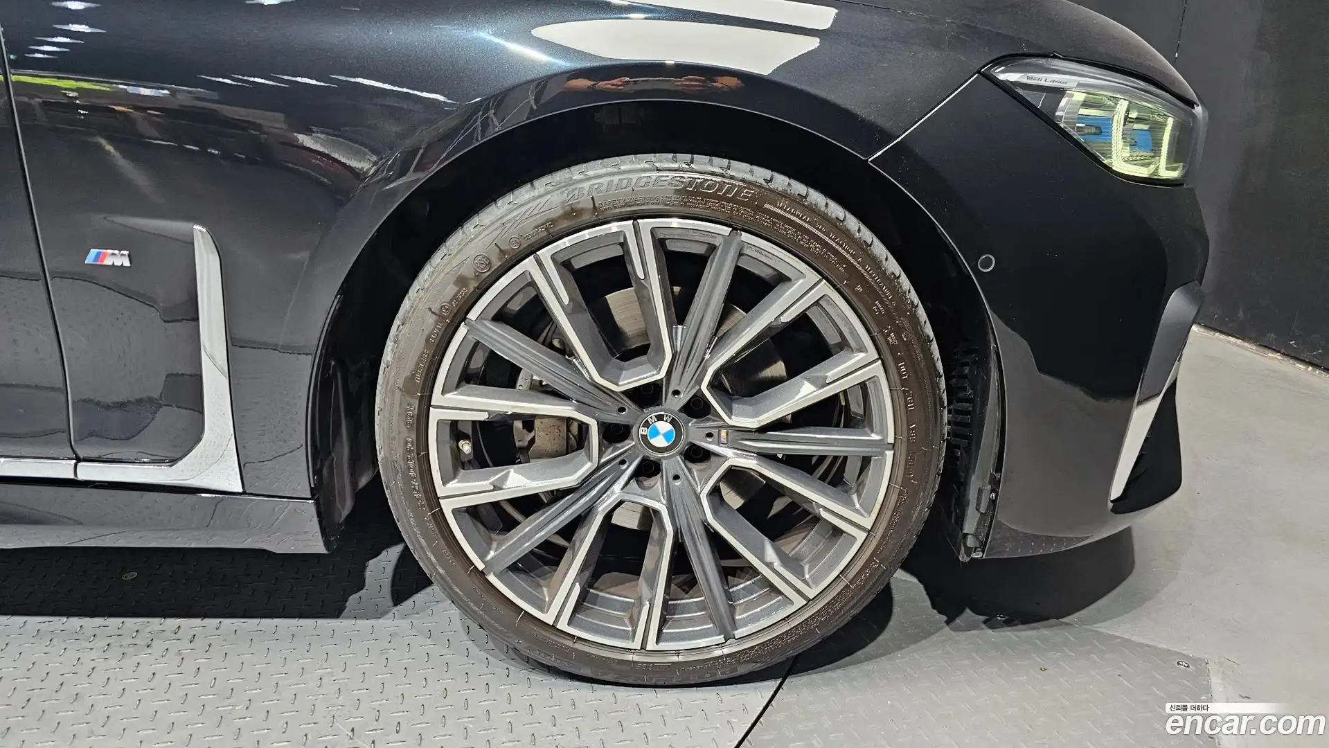 7-Series BMW 2022.4-OUTER-031