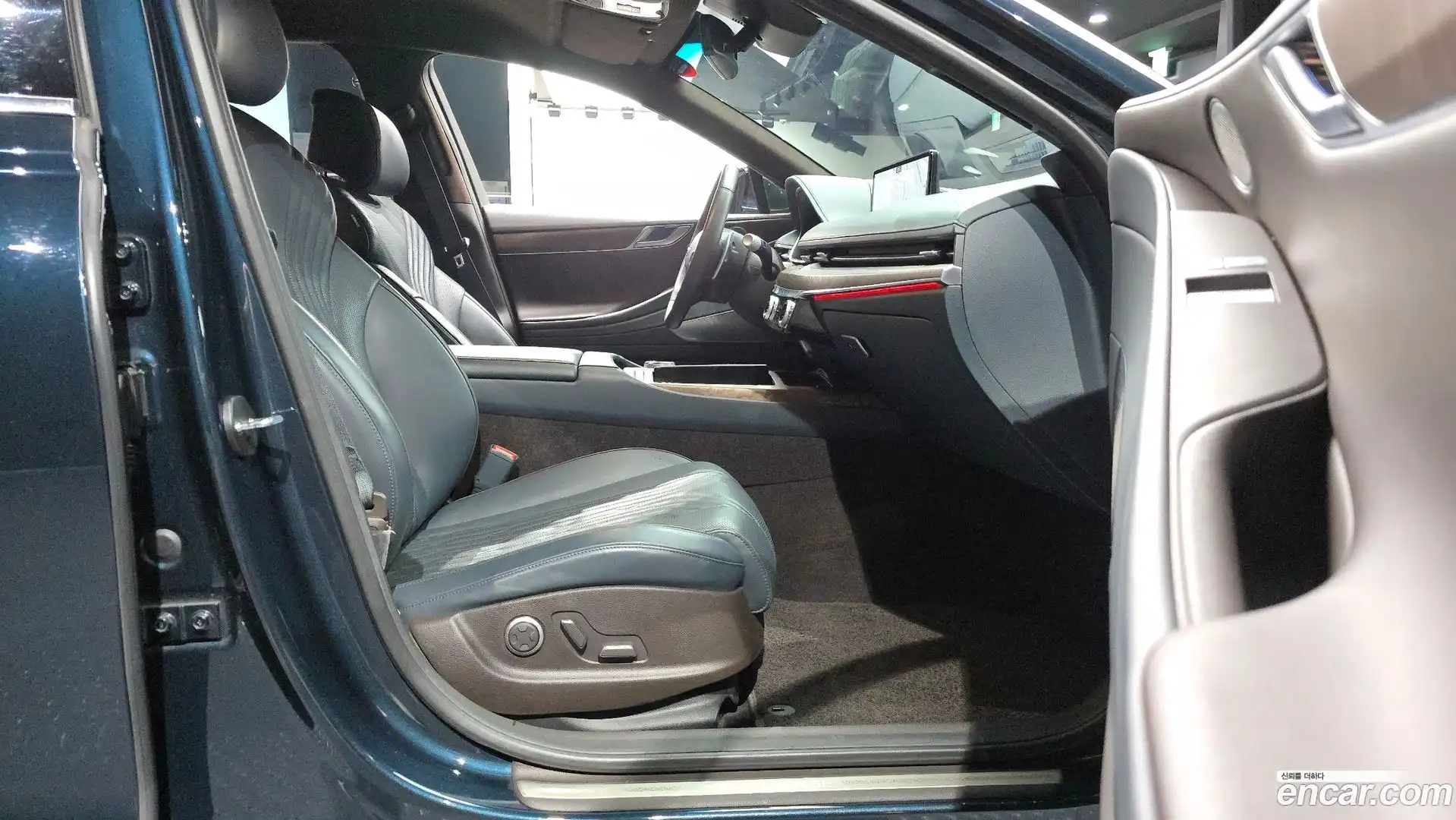 G80 Genesis 2020.8-INNER-036