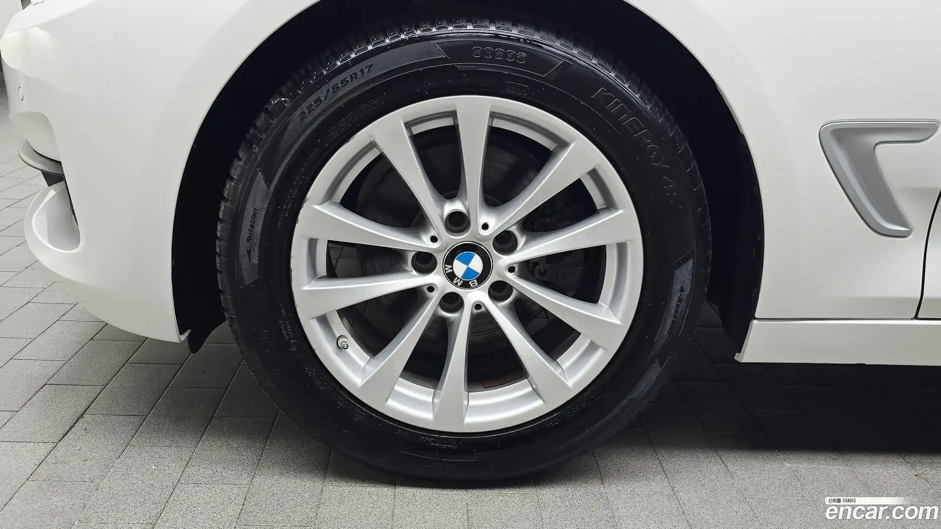 Gran Turismo BMW 2019.11-OUTER-005