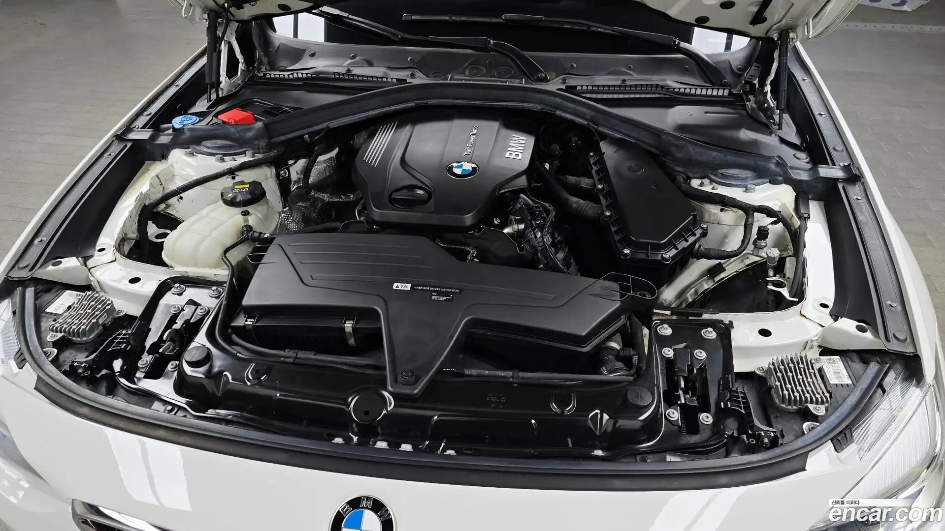 Gran Turismo BMW 2019.11-OUTER-006