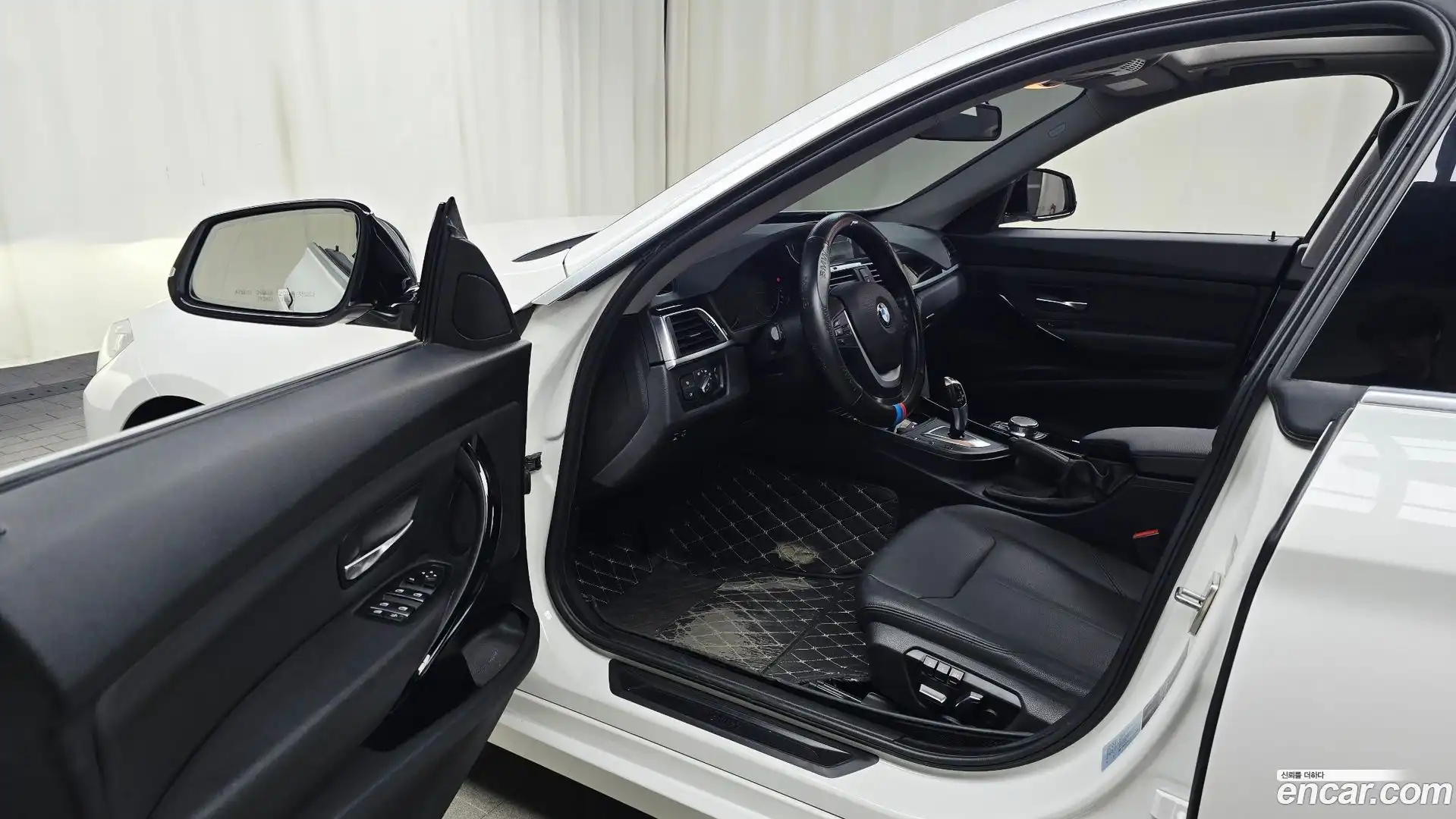Gran Turismo BMW 2019.11-INNER-010