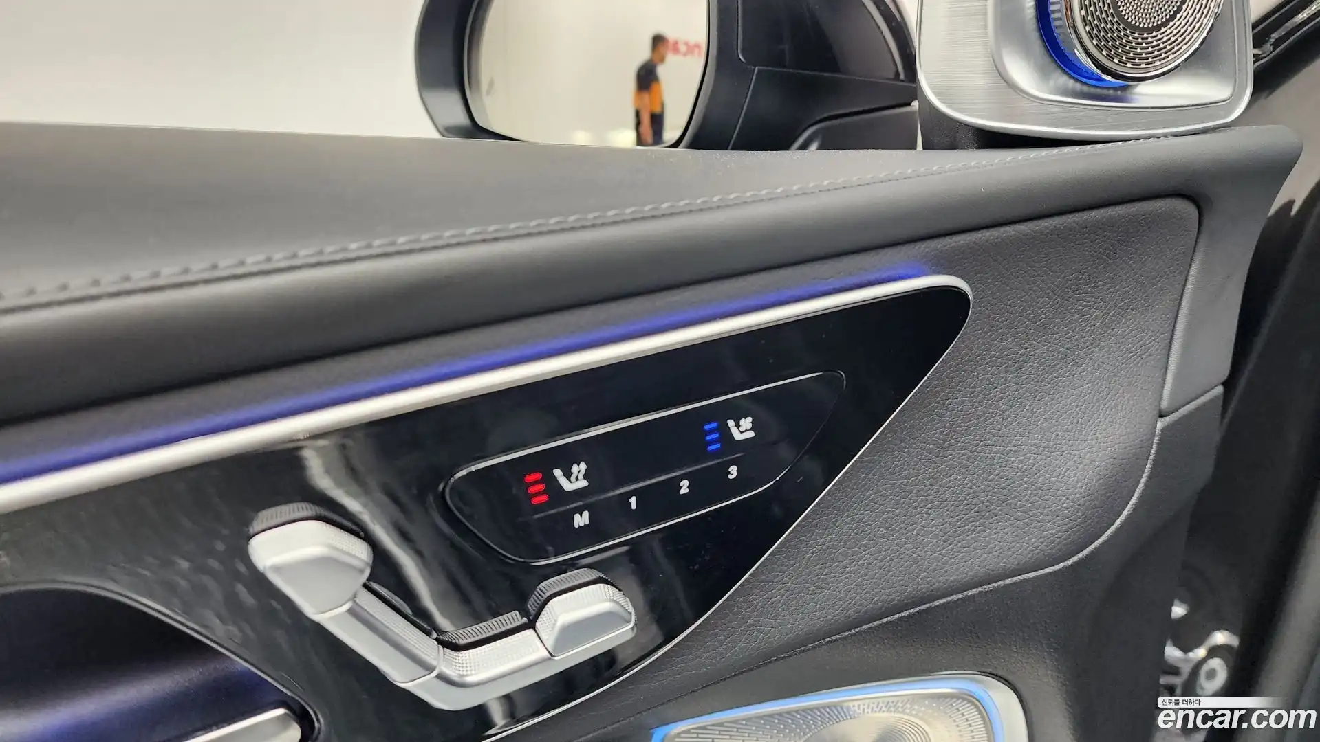 GLC-Class Mercedes-Benz 2025.5-OPTION-047