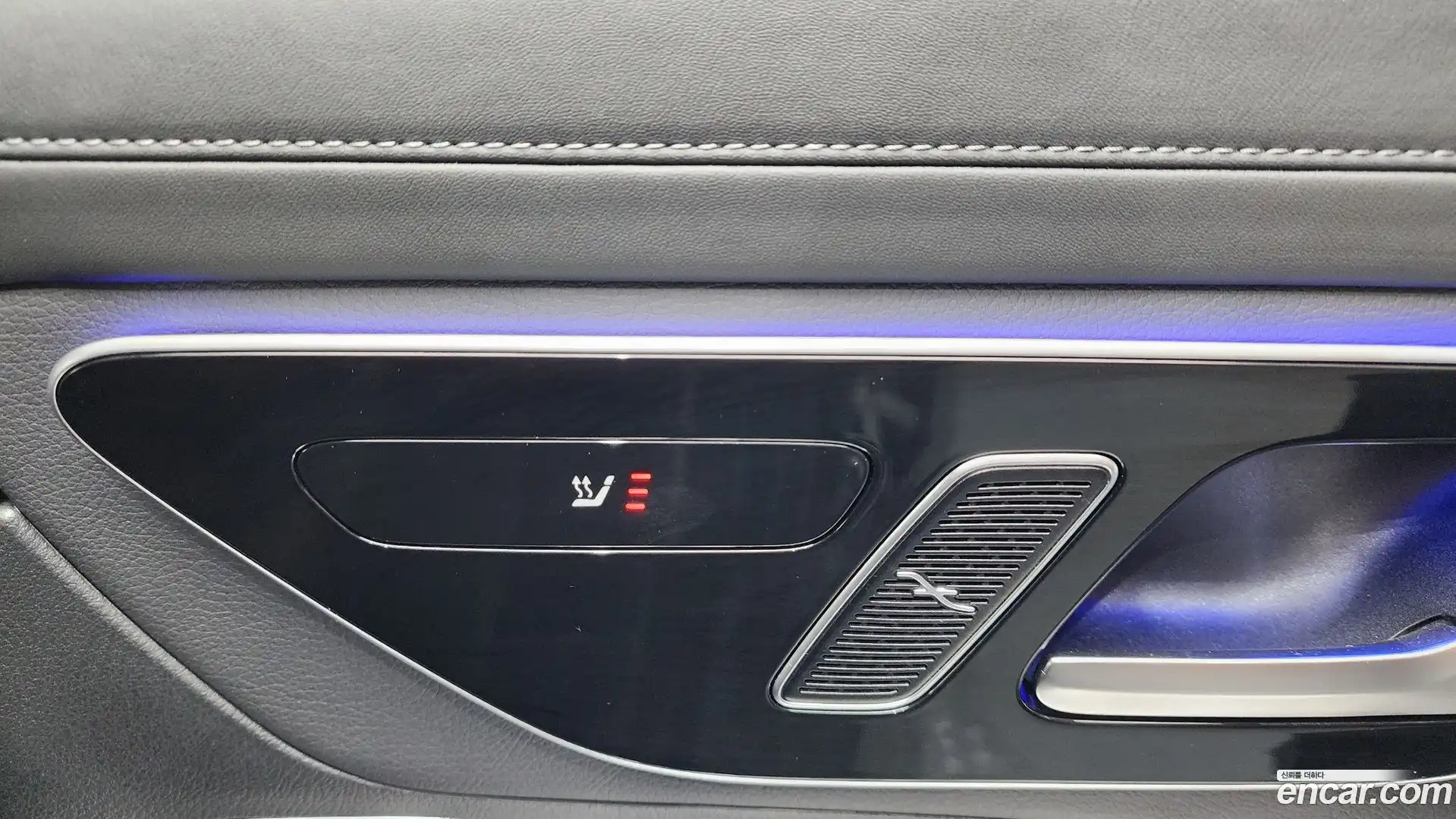 GLC-Class Mercedes-Benz 2025.5-OPTION-048