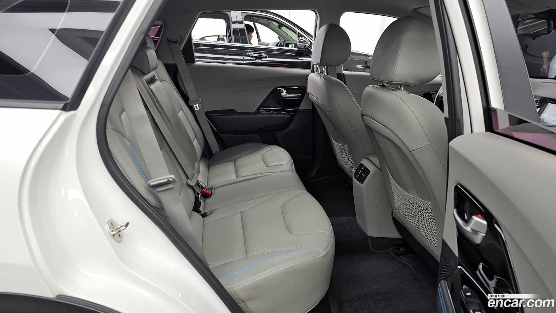 Niro Kia 2018.8-OPTION-016