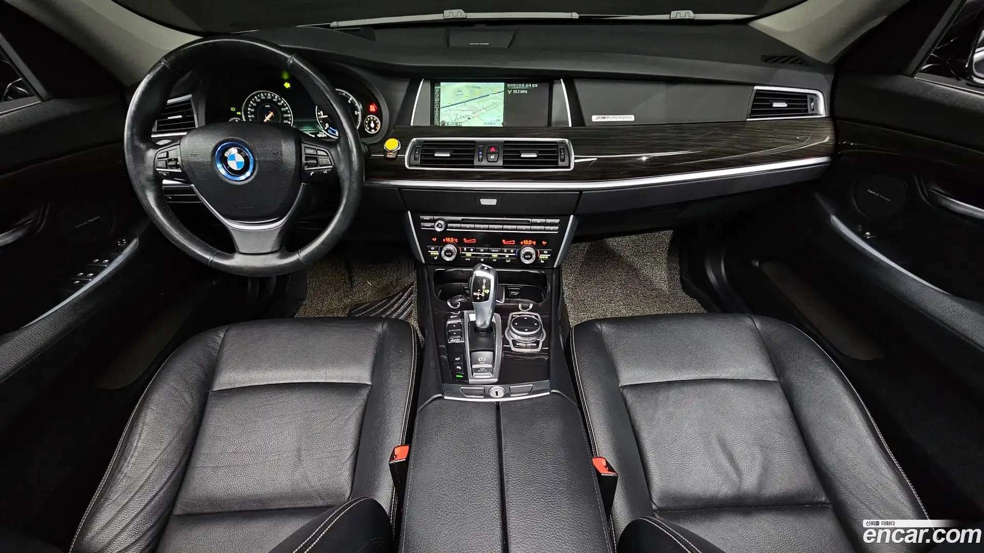 Gran Turismo BMW 2013.11-INNER-007