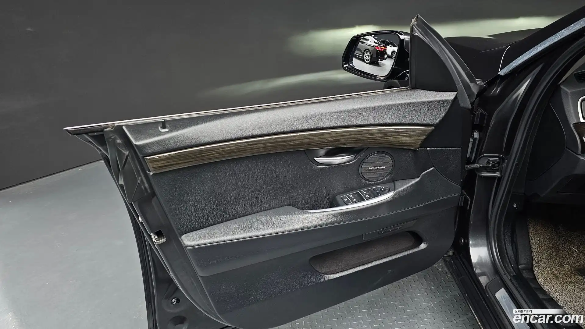 Gran Turismo BMW 2013.11-INNER-034