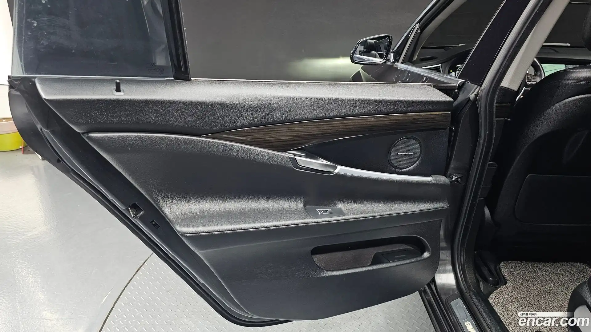 Gran Turismo BMW 2013.11-INNER-035
