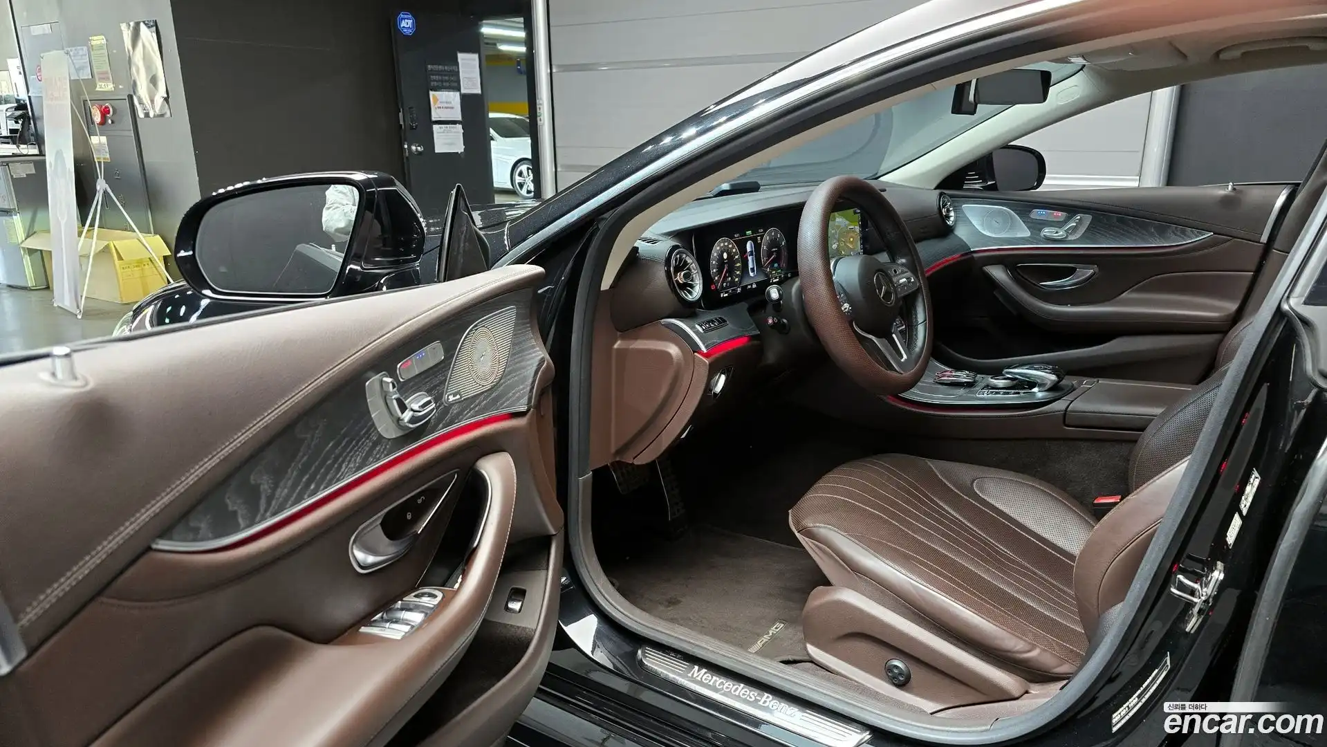 CLS-Class Mercedes-Benz 2020.2-INNER-010