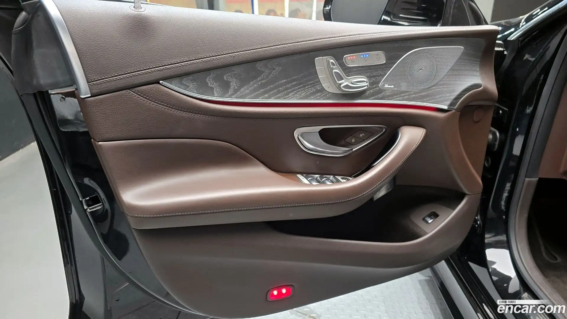 CLS-Class Mercedes-Benz 2020.2-INNER-034
