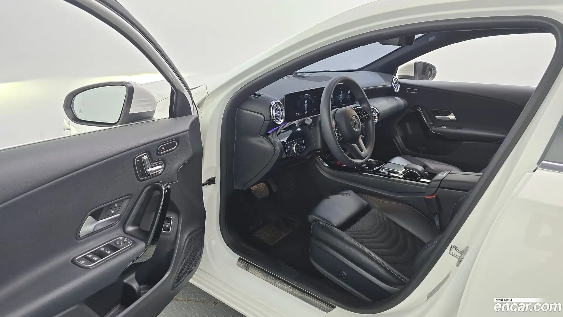 A-Class Mercedes-Benz 2020.9-INNER-010