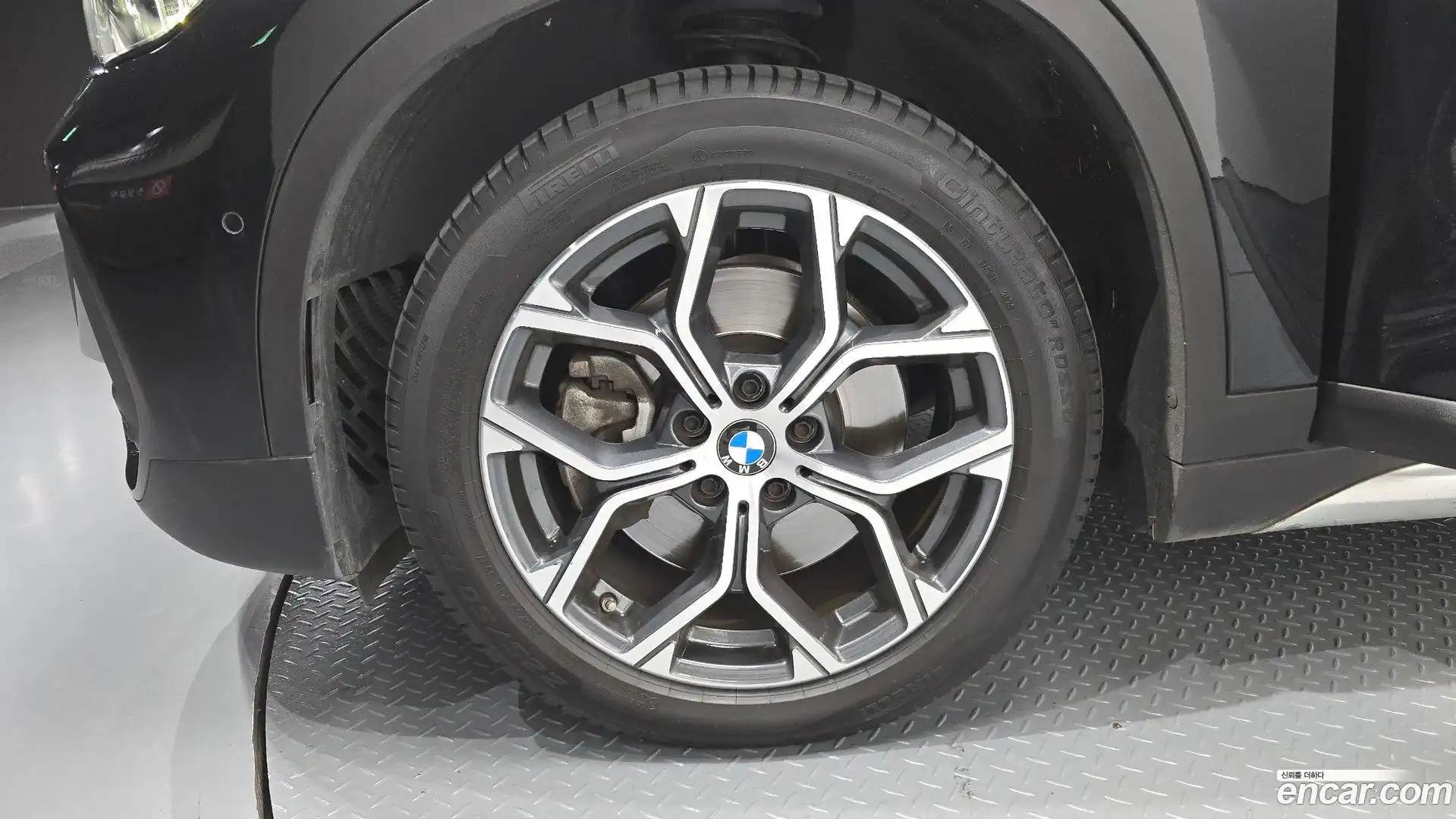X1 BMW 2021.1-OUTER-005