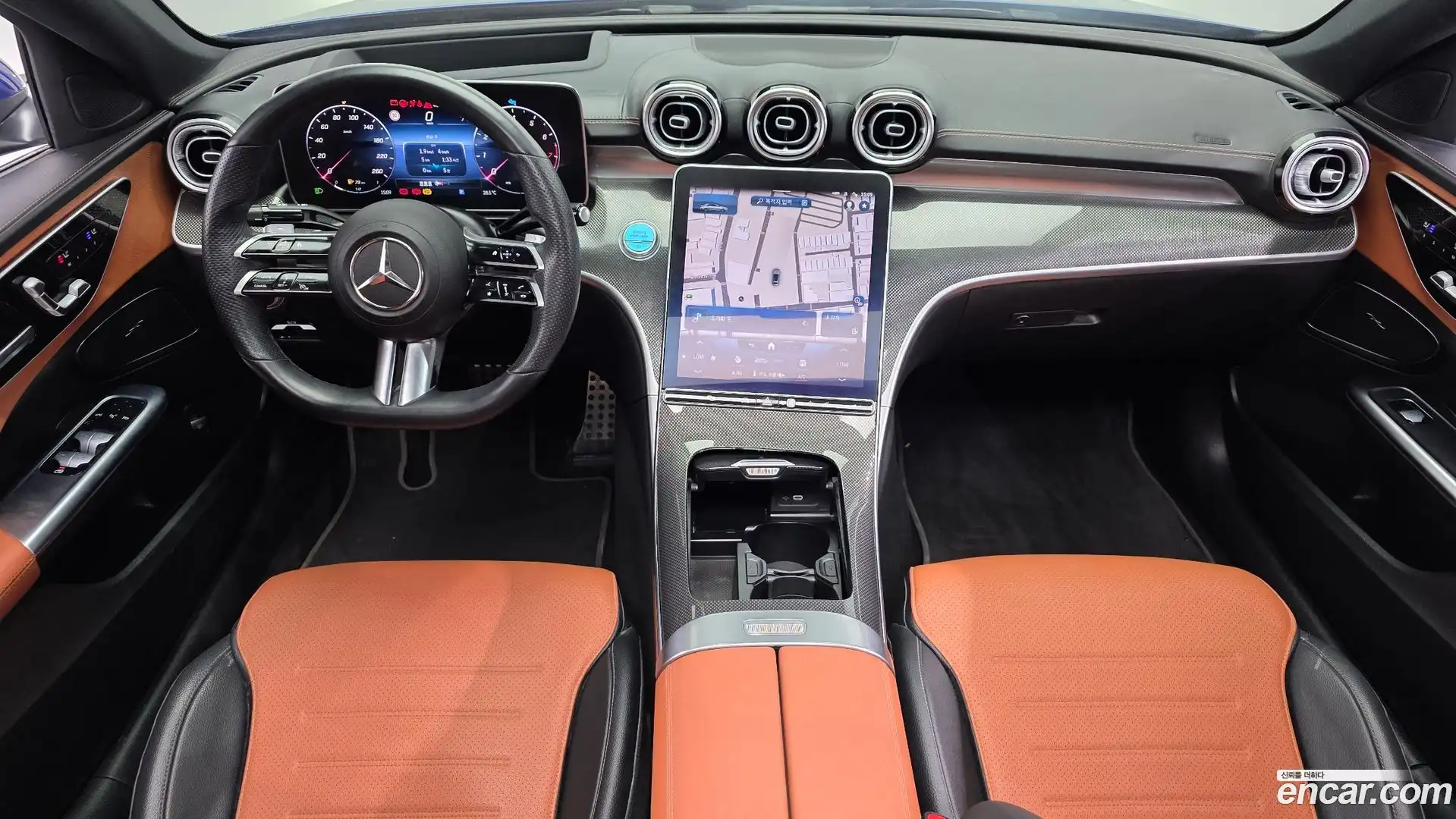 C-Class Mercedes-Benz 2022.3-INNER-007