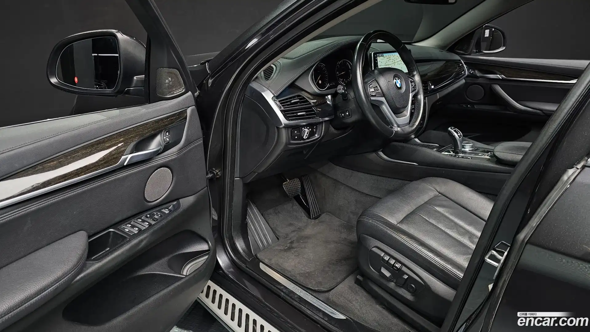 X6 BMW 2017.1-INNER-010