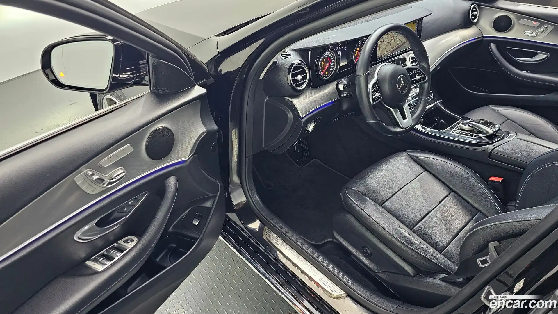 E-Class Mercedes-Benz 2018.9-INNER-010