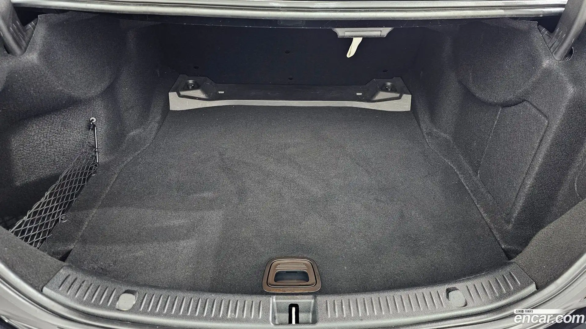 E-Class Mercedes-Benz 2018.9-OPTION-023