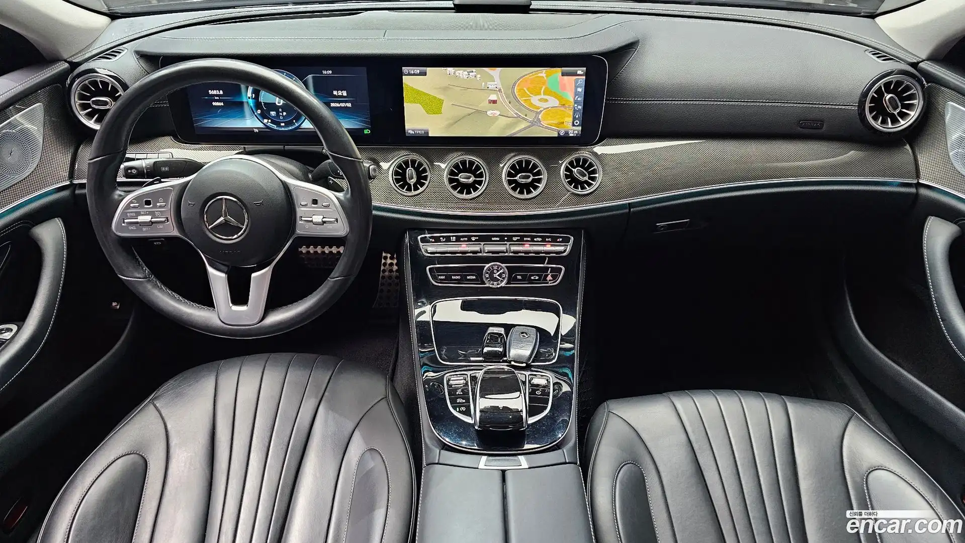CLS-Class Mercedes-Benz 2019.11-INNER-007