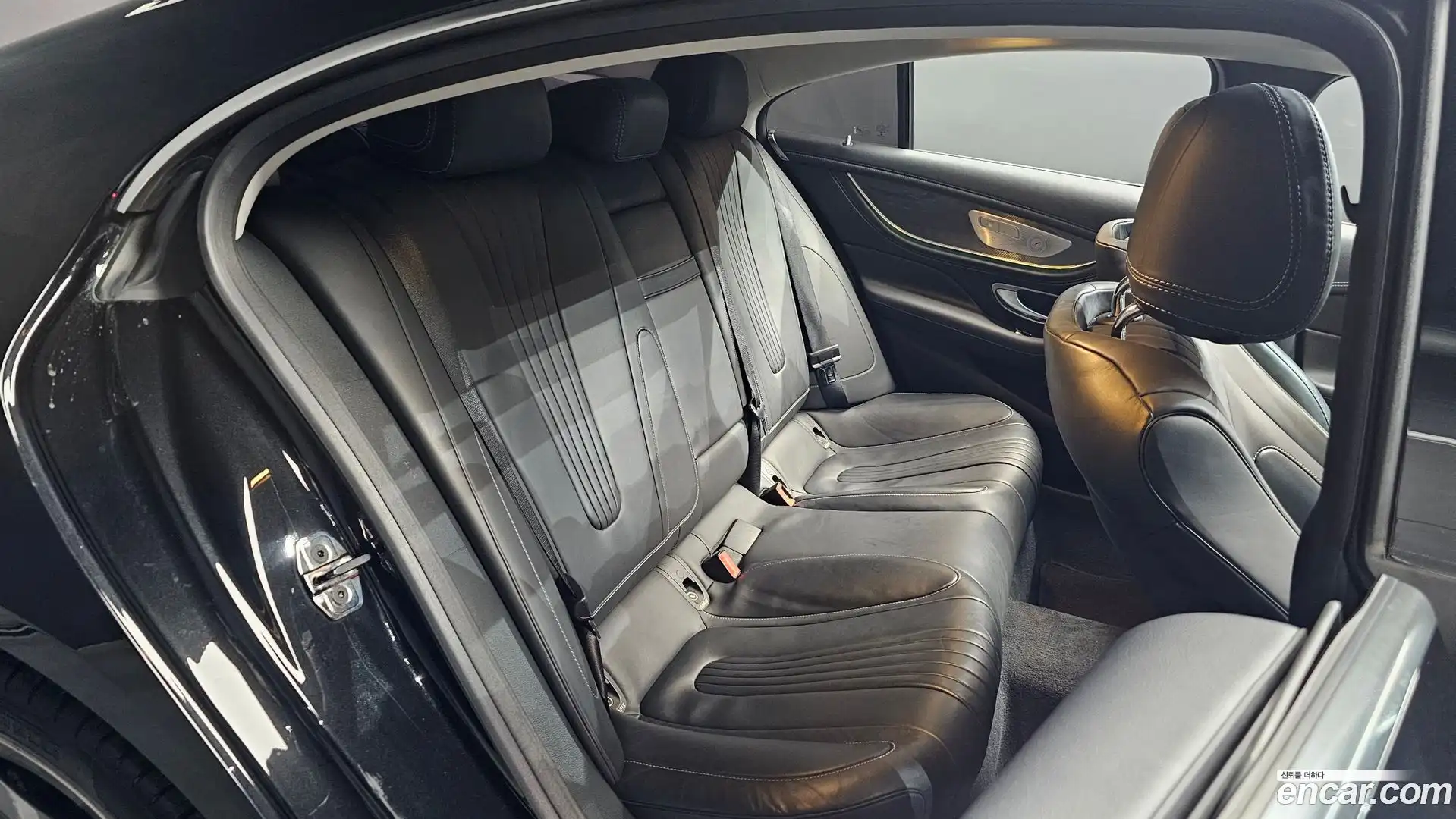 CLS-Class Mercedes-Benz 2019.11-OPTION-015