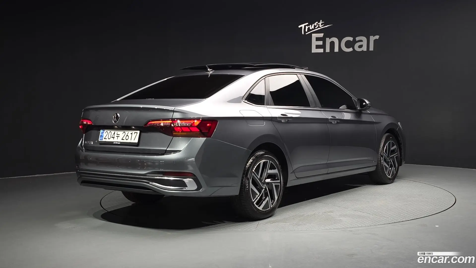 Main__Slider__Photo:Jetta Volkswagen 2024.7-1