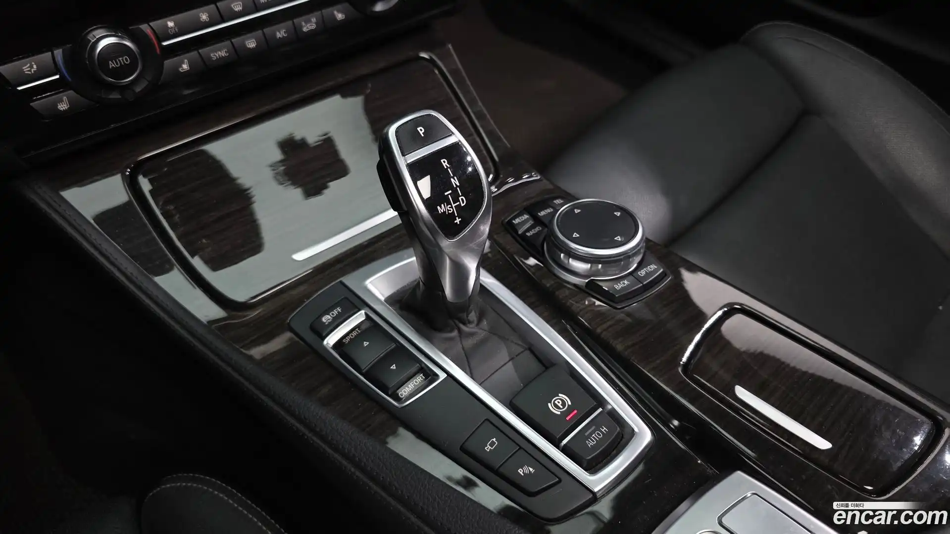 5-Series BMW 2016.2-INNER-009
