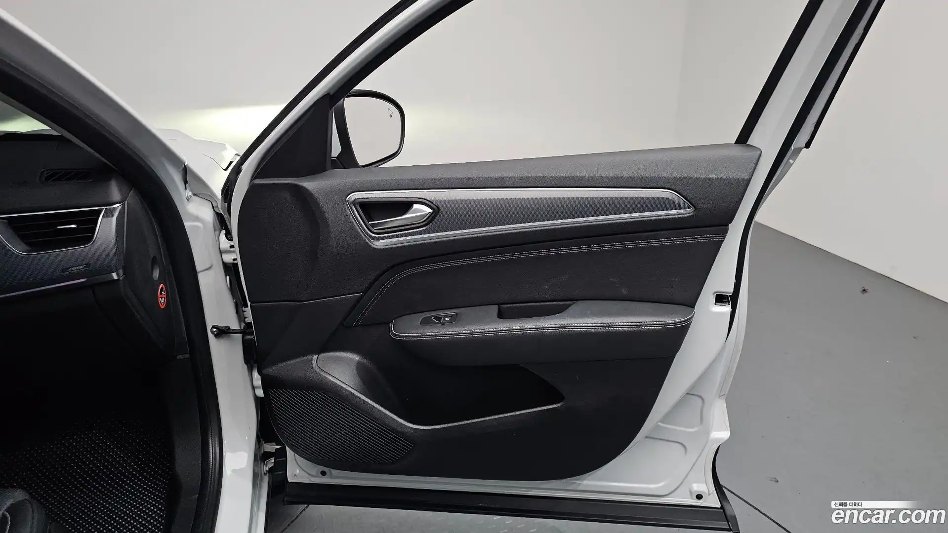 XM3 Renault Korea 2020.4-INNER-034