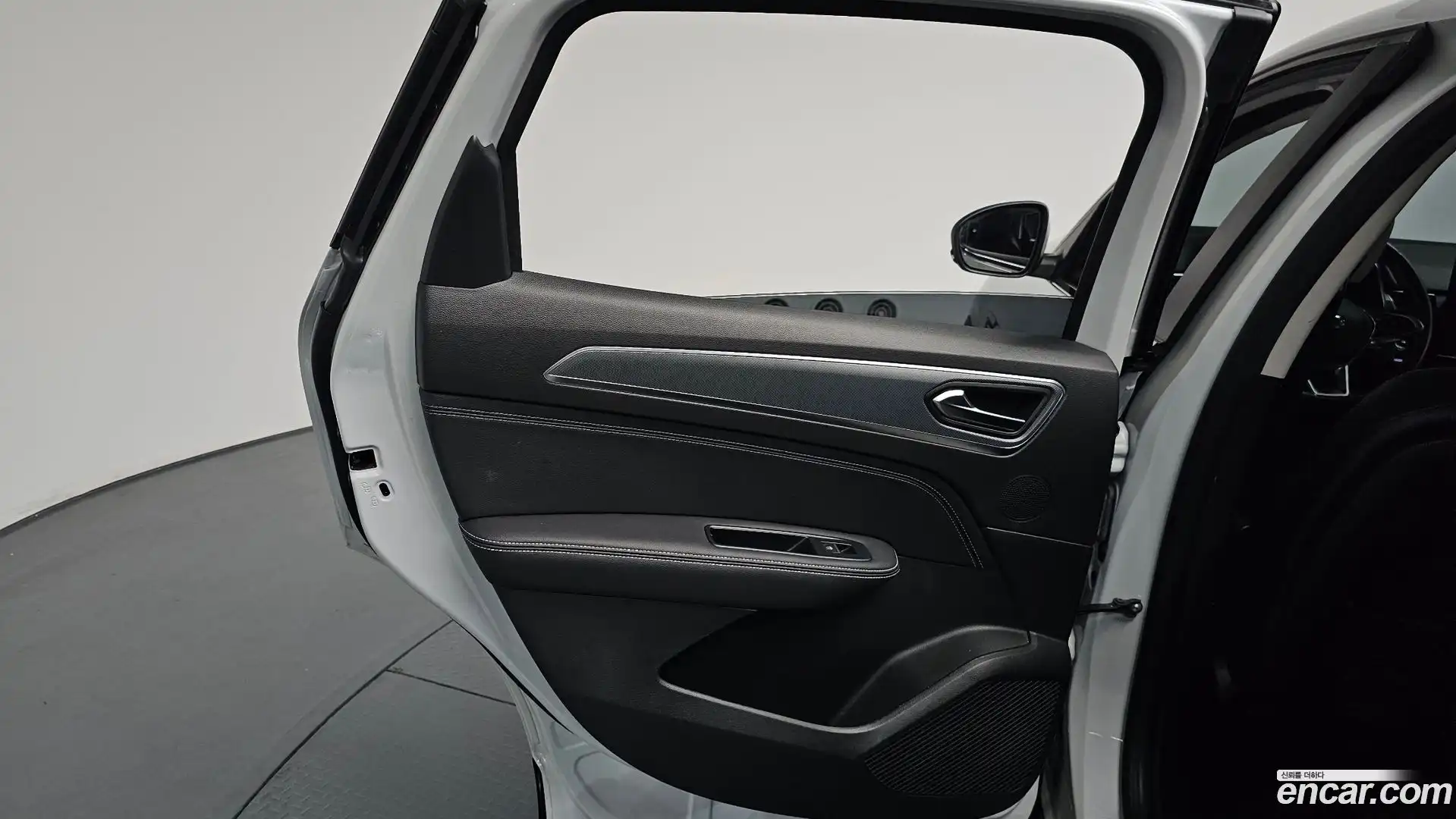 XM3 Renault Korea 2020.4-INNER-035