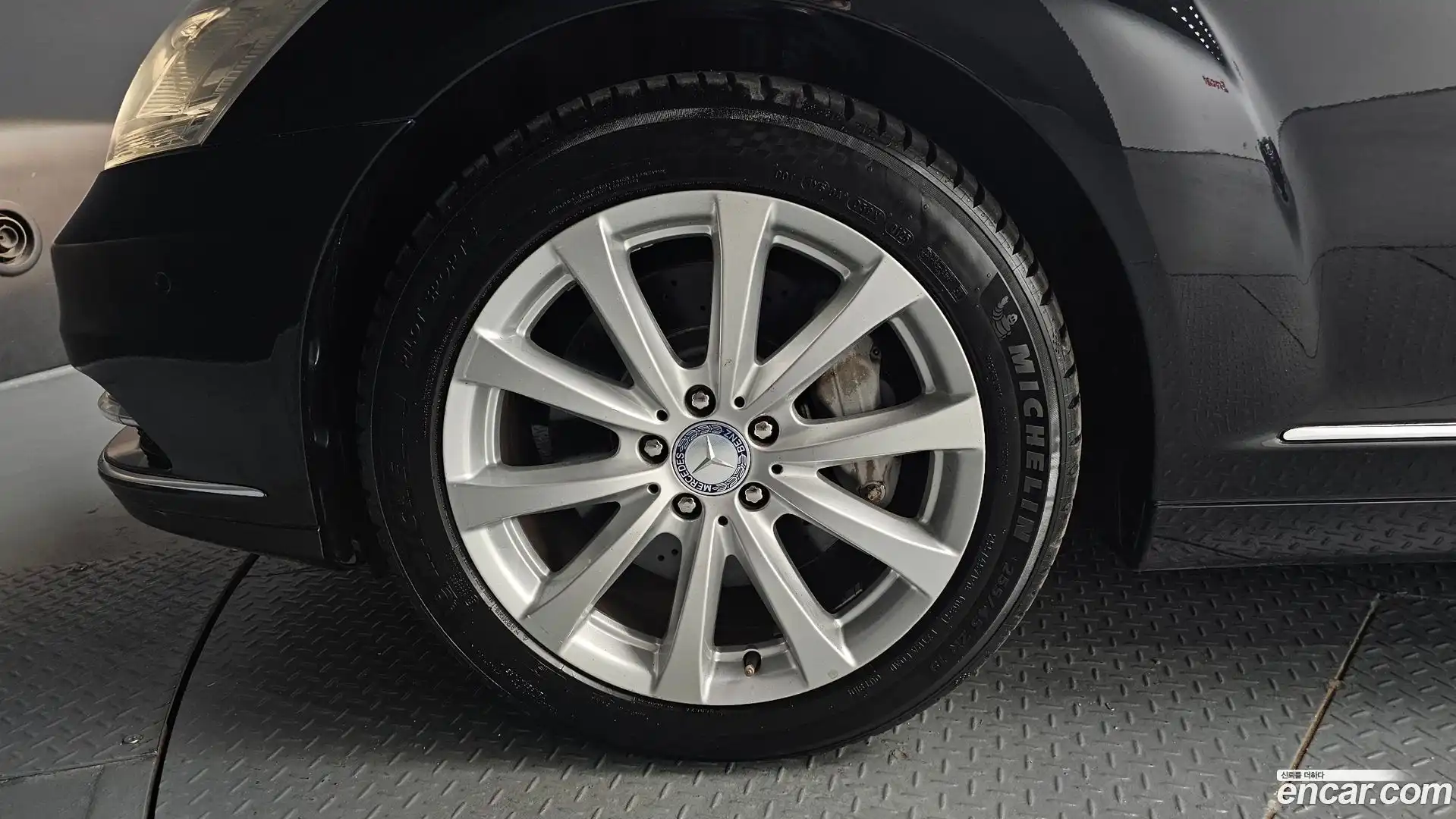 S-Class Mercedes-Benz 2010.0-OUTER-005